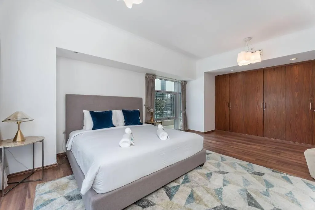 Апартаменты Majestic Duplex Villa With Burj Khalifa View In Downtown Дубай